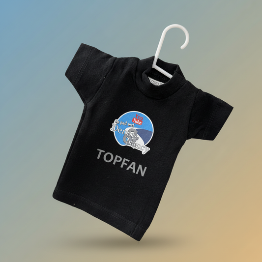 Mini T-shirt “TOPFAN” met Dennis & Nancy logo (18cm)